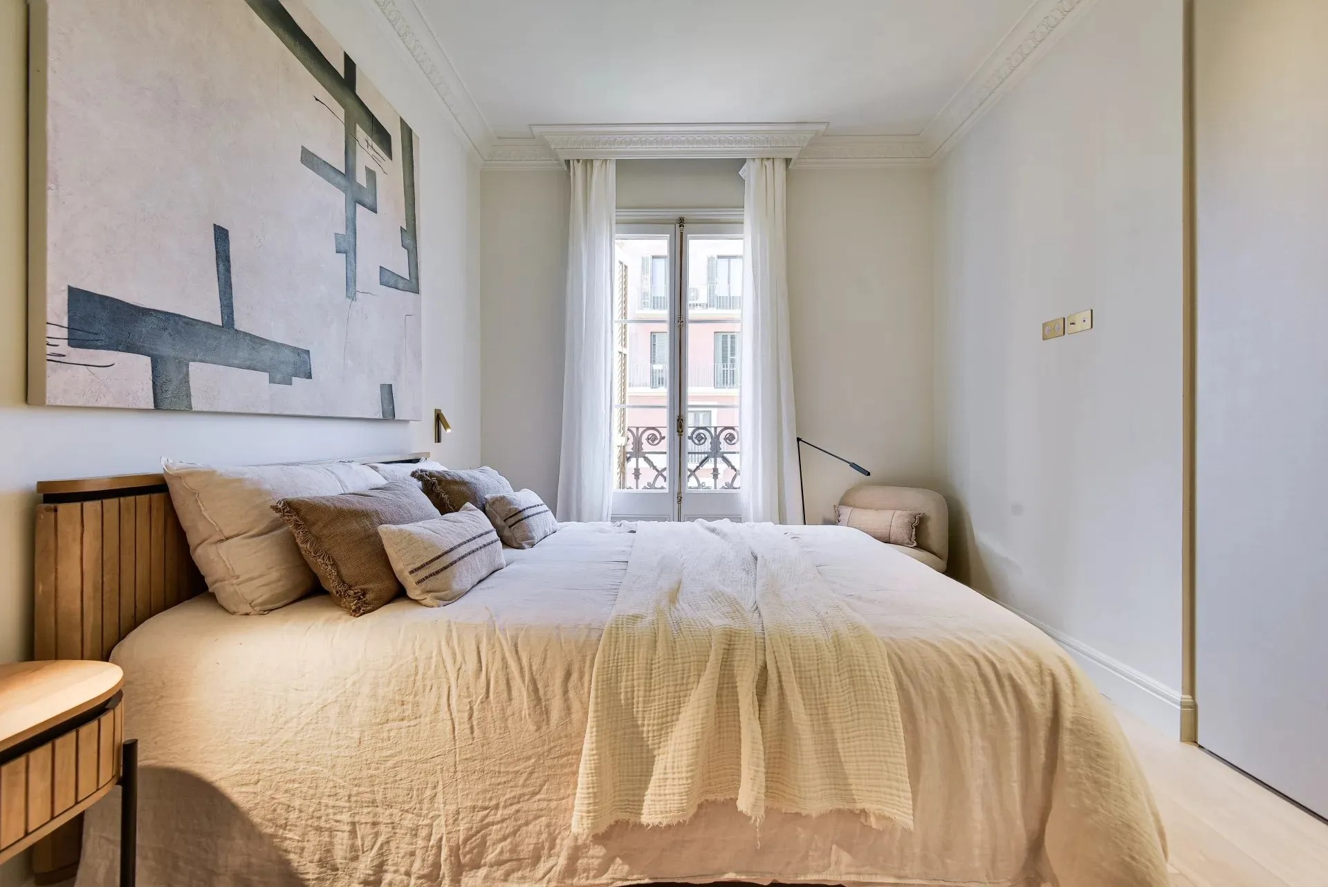 The apartment is fully furnished and offers everything you need for a comfortable stay.