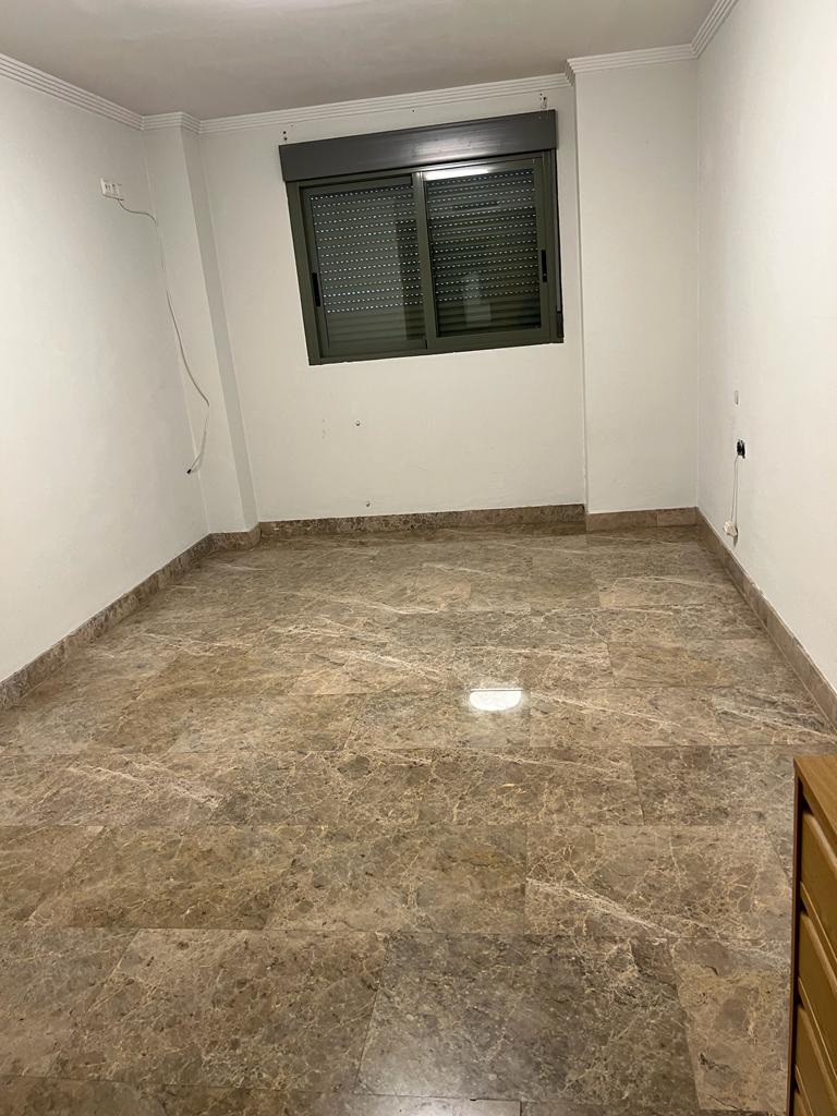 Piso en calle alfaro 1 piso en venta con garaje y trastero - gandía en Gandia
