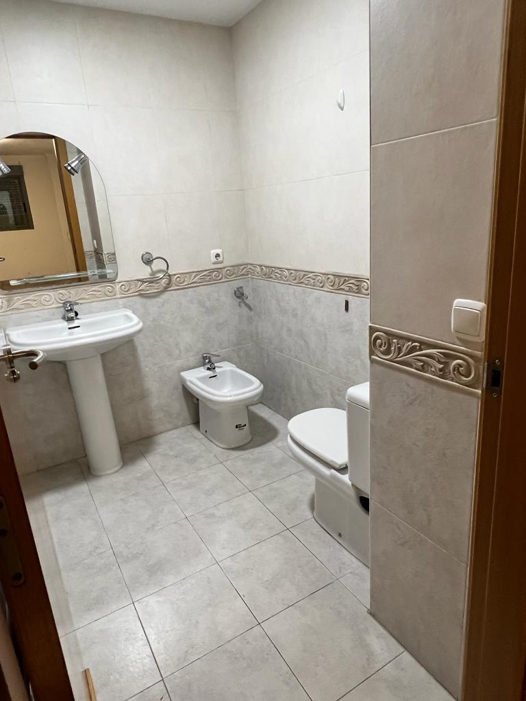 Piso en calle alfaro 1 piso en venta con garaje y trastero - gandía en Gandia