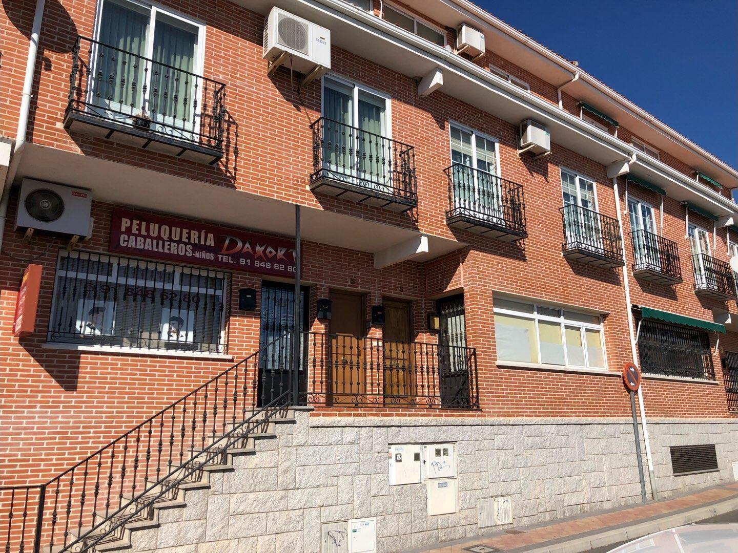LOCAL COMERCIAL. COLMENAR VIEJO.