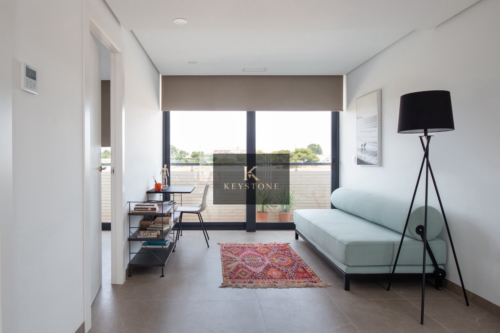 🏡 Exclusiva Villa Moderna con Piscina Privada y Vistas Despejadas – KEYSTONE