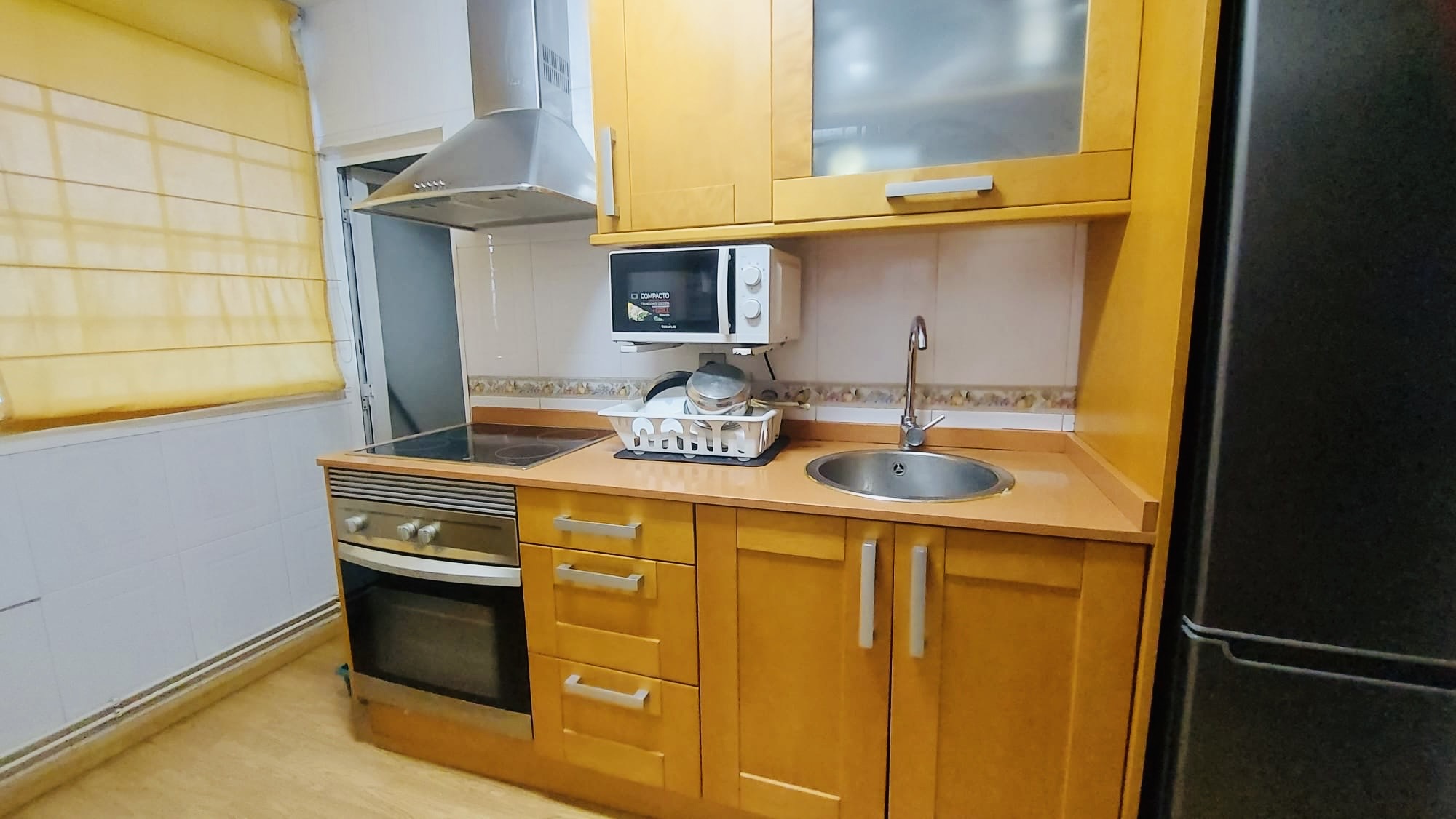 EXCELENTE VIVIENDA EN CORNELLÁ CON REFORMA DE LA FINCA CON NUEVA TERRAZA APORTANDO MODERNIDAD, AISLAMIENTO DE FACHADA Y AHORRO GARANTIZADO